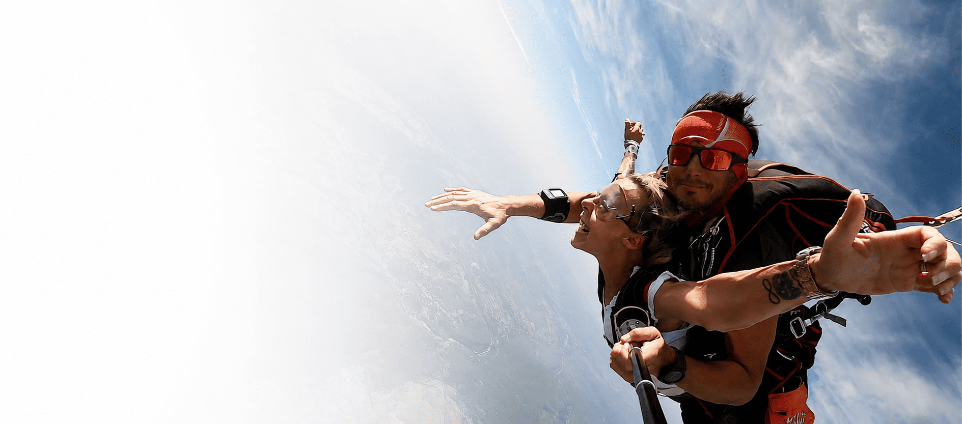 Saut en paracute tandem à Aubenas avec Mario