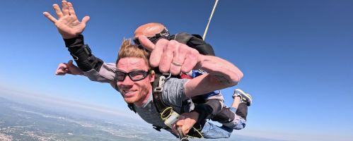 Cadeau anniversaire saut en parachute à Montélimar
