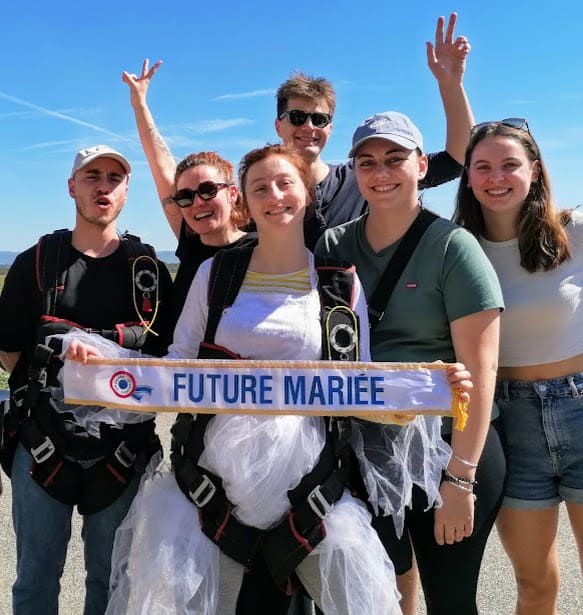 EVJF saut en parachute Aubenas