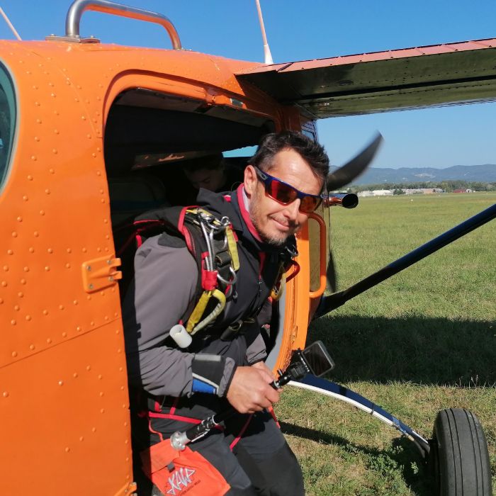 Mario pilote tandem dragonfly parachutisme ardeche
